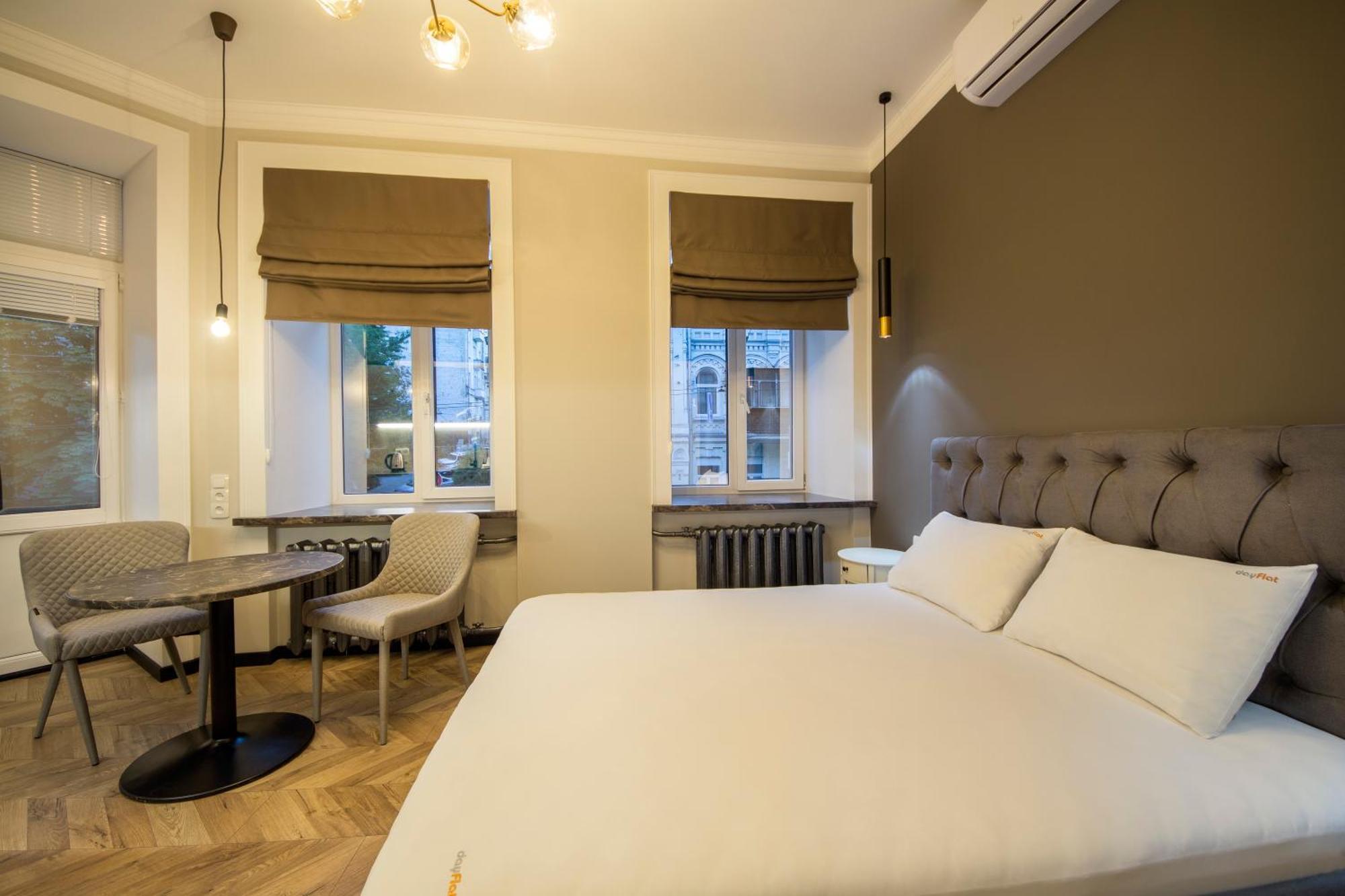 Self Check-In Apartments Maidan Area Kiev Exterior foto