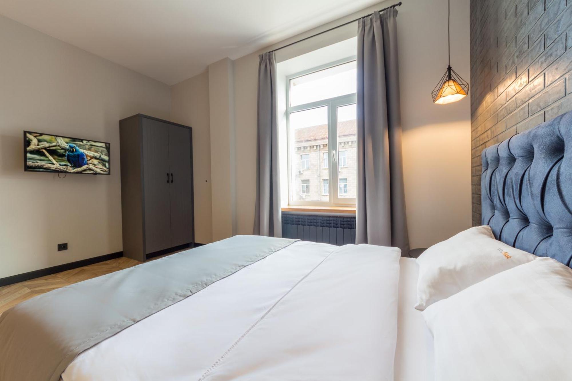 Self Check-In Apartments Maidan Area Kiev Exterior foto