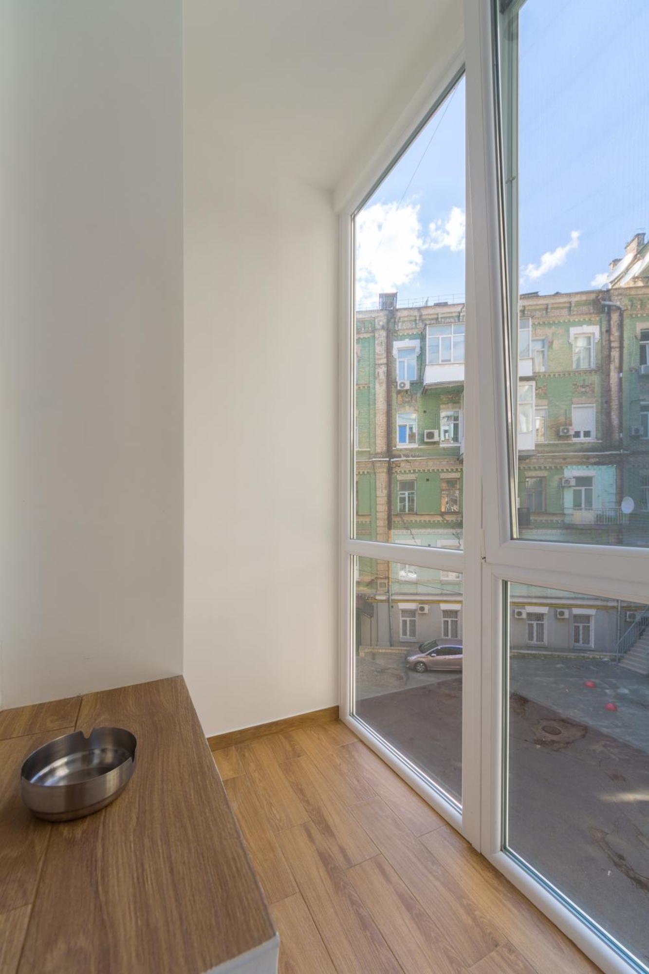 Self Check-In Apartments Maidan Area Kiev Exterior foto