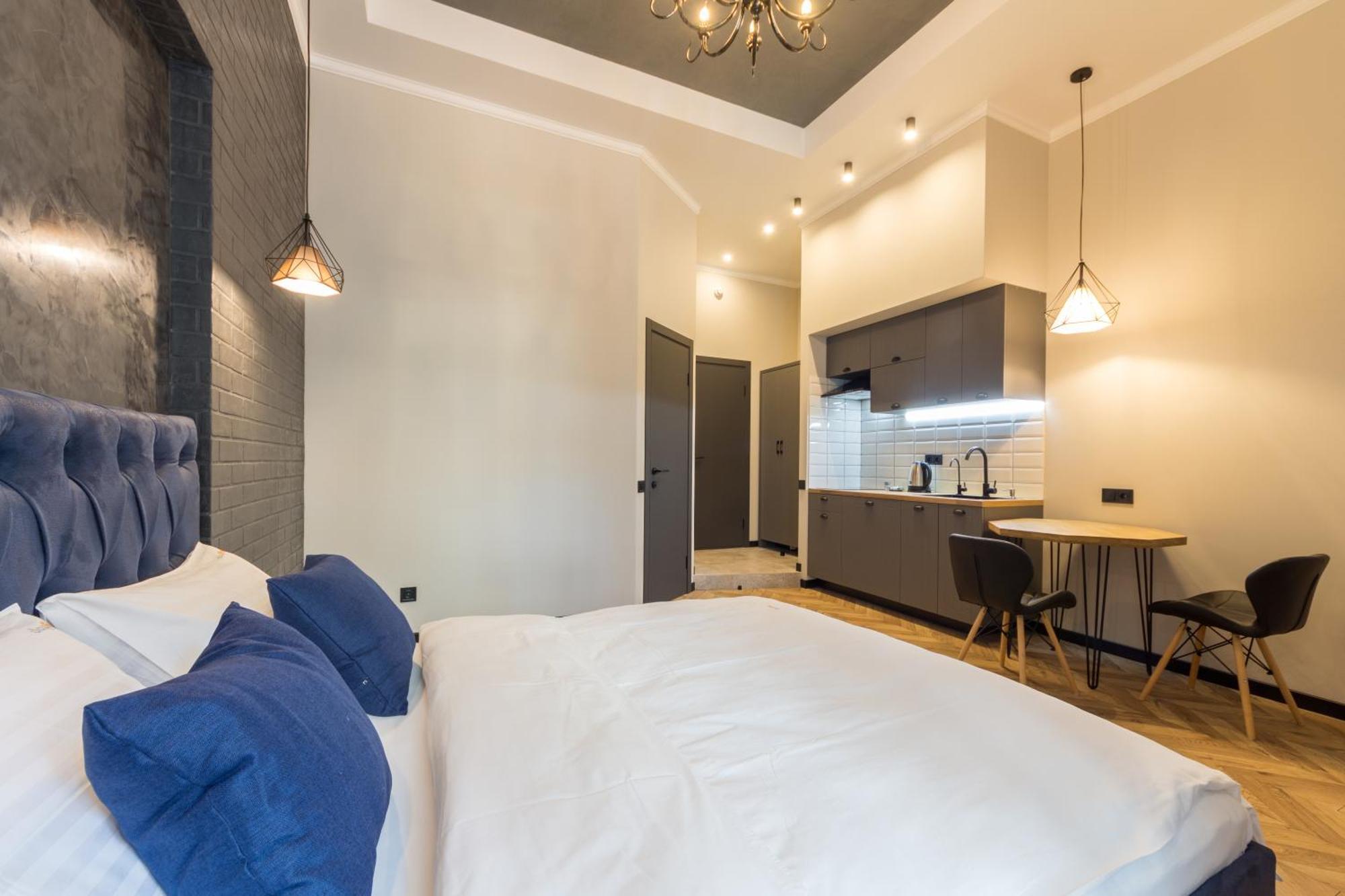 Self Check-In Apartments Maidan Area Kiev Exterior foto